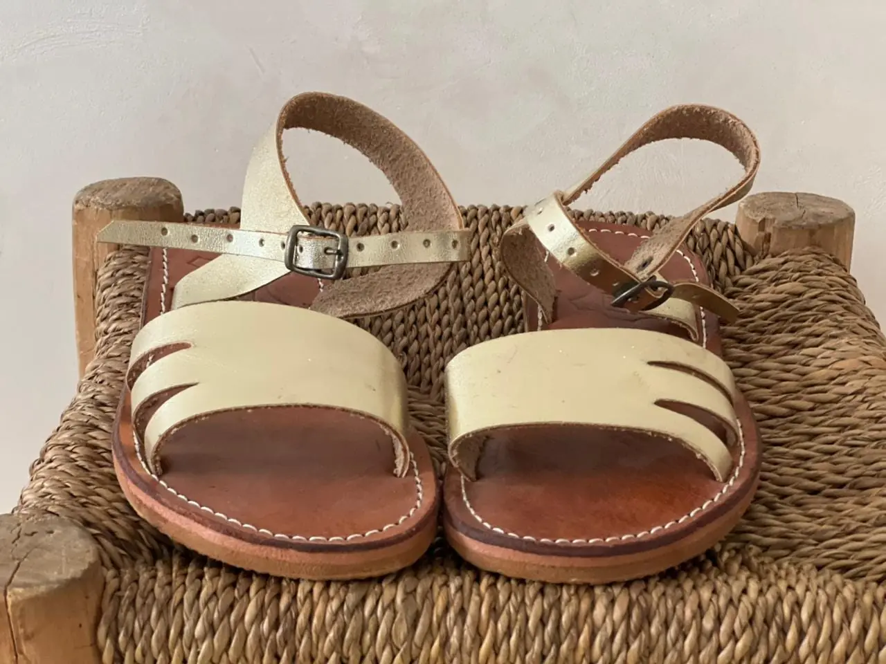 Women’s Blond Moroccan Handmade Leather Flat Sandals